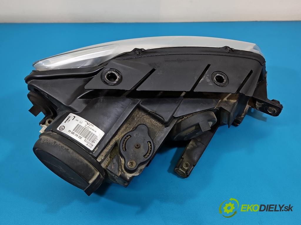 Vw Passat B6 2005-2010 1.6 8V 102 HP manual 75 kW 1595 cm3 5- Reflektor: ľavý 3C0941005AA (Kľučka dverí ostatné)