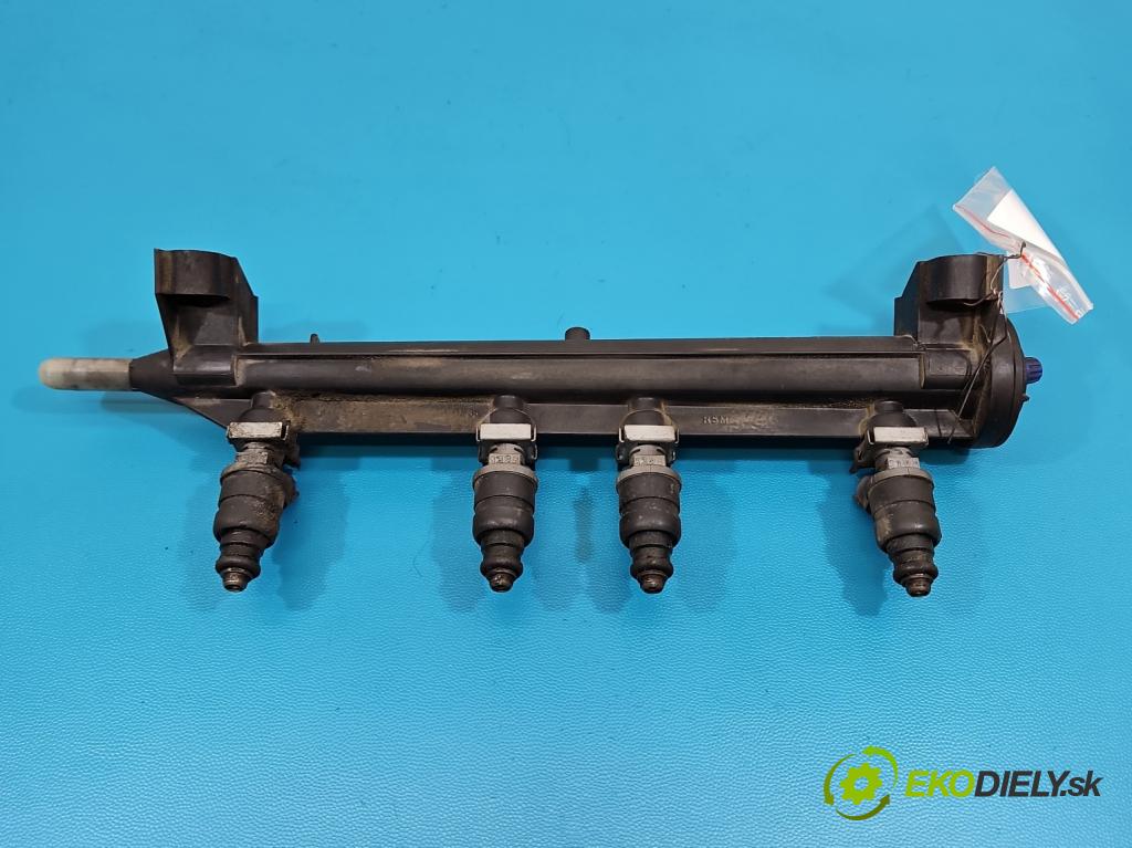 Vw Passat B6 2005-2010 1.6 8V 102 HP manual 75 kW 1595 cm3 5- vstrek 06A906031BT (Vstrekovač paliva)