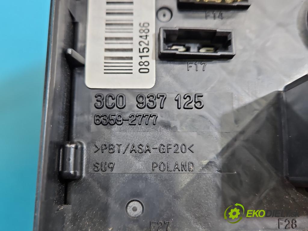 Vw Passat B6 2005-2010 1.6 8V 102 HP manual 75 kW 1595 cm3 5- skrinka poistka 3C0937125 (Poistková skrinka)