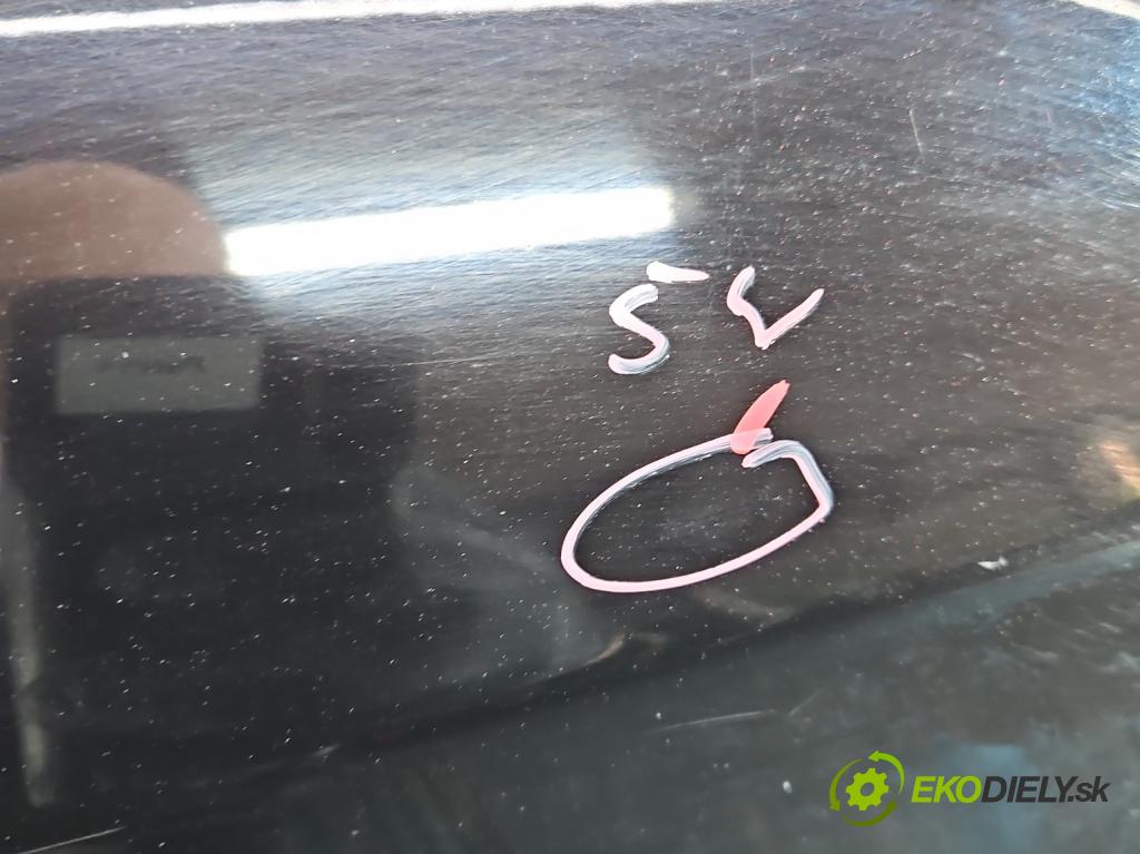 Alfa romeo Giulietta 1.6 jtd 105 hp manual 77 kW 1598 cm3 5- dveře zadní levé  (Klika dveří ostatní)