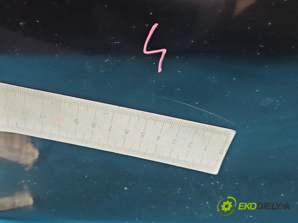 Alfa romeo Giulietta 1.6 jtd 105 hp manual 77 kW 1598 cm3 5- dveře zadní levé  (Klika dveří ostatní)