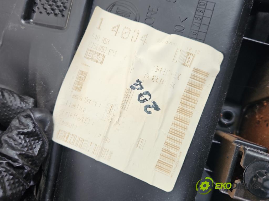 Alfa romeo Giulietta 1.6 jtd 105 HP manual 77 kW 1598 cm3 5- Čalounictví: dvere predné ľavé