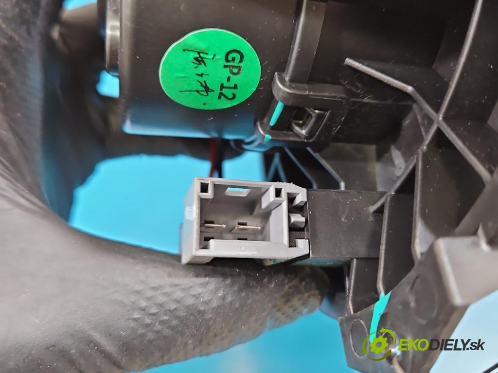 MG MG3  24- 1.5 16V 102 HP automatic 75 kW 1498 cm3 5- ventilátor vzduchu 11725871