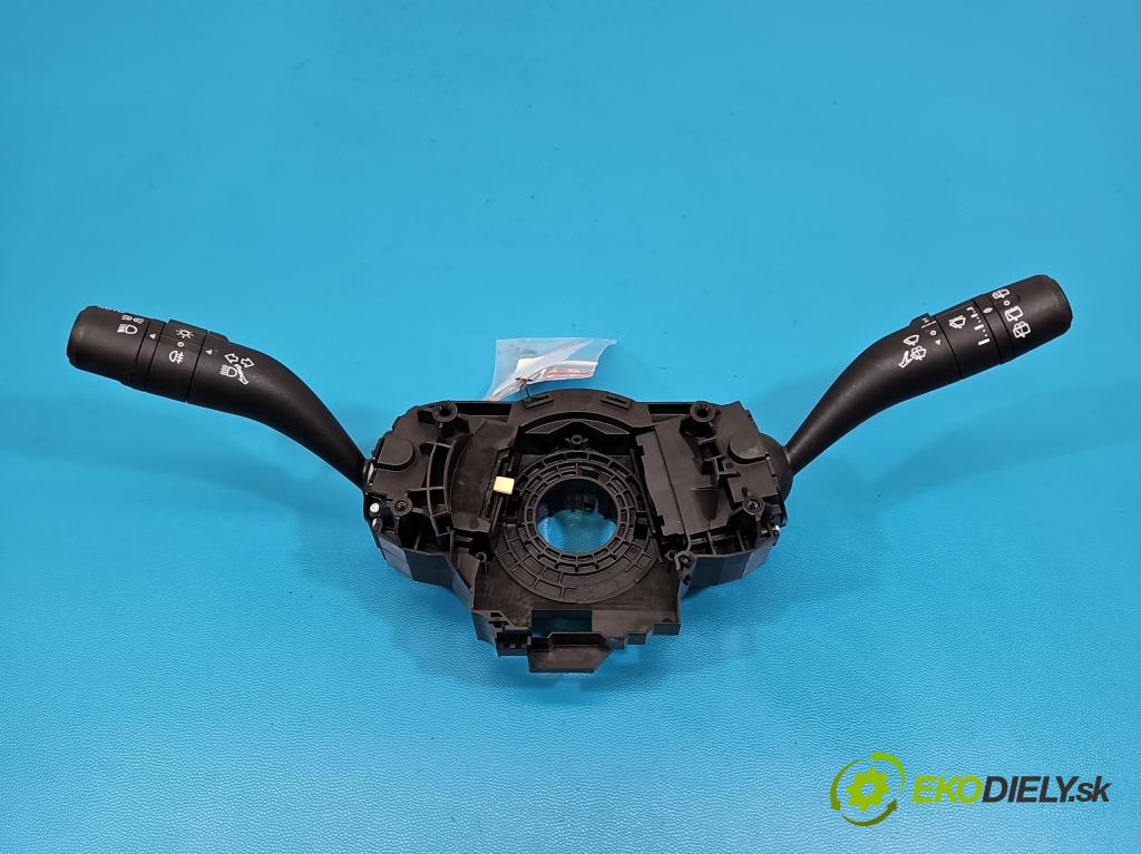 MG MG3  24- 1.5 16V 102 HP automatic 75 kW 1498 cm3 5- prepínač komplex: 11714822 (Prepínacie páčky pod volantom)