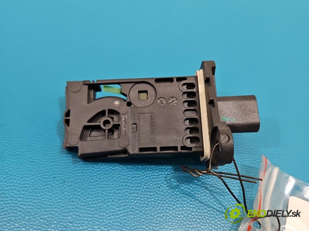 MG MG3  24- 1.5 16V 102 HP automatic 75 kW 1498 cm3 5- průtokoměr: 10803212 (Váha vzduchu)