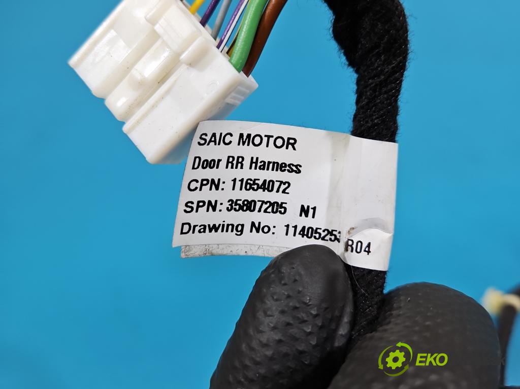 MG MG3  24- 1.5 16V 102 HP automatic 75 kW 1498 cm3 5- Zväzok: dvere zadné pravých