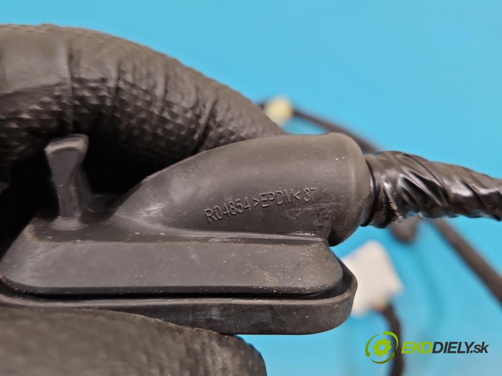 MG MG3  24- 1.5 16V 102 HP automatic 75 kW 1498 cm3 5- Zväzok: dvere predné pravých