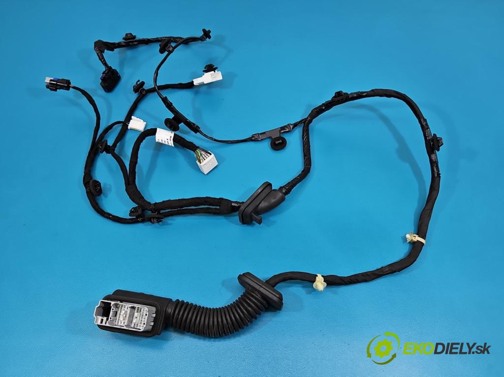 MG MG3  24- 1.5 16V 102 HP automatic 75 kW 1498 cm3 5- Zväzok: dvere predné pravých