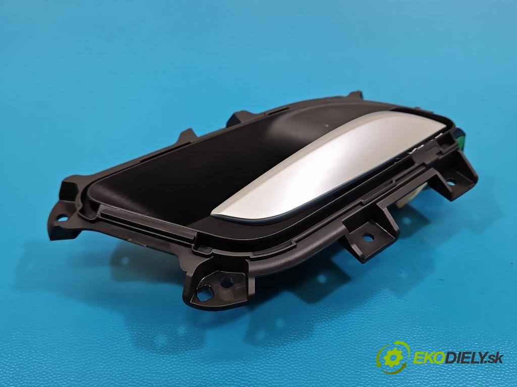 MG MG3  24- 1.5 16V 102 HP automatic 75 kW 1498 cm3 5- rukoväť uvnitř: zadné pravé 11199087 (Kľučka dverí ostatné)