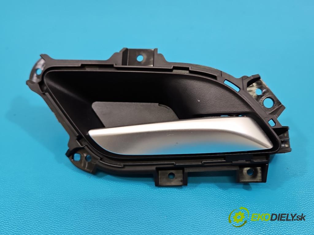 MG MG3  24- 1.5 16V 102 HP automatic 75 kW 1498 cm3 5- rukoväť uvnitř: zadné pravé 11199087 (Kľučka dverí ostatné)