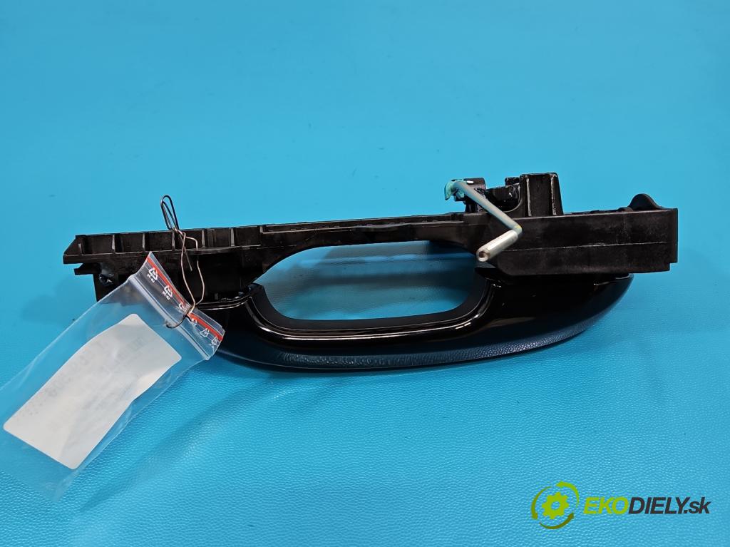 MG MG3  24- 1.5 16V 102 HP automatic 75 kW 1498 cm3 5- rukoväť zadné pravé mimo:  (Kľučka dverí ostatné)