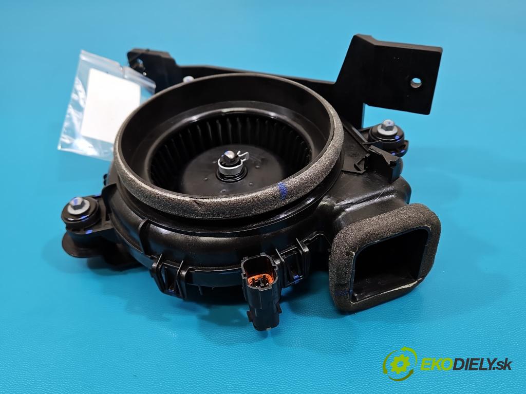 MG MG3  24- 1.5 16V 102 HP automatic 75 kW 1498 cm3 5- ventilátor vzduchu 11798574