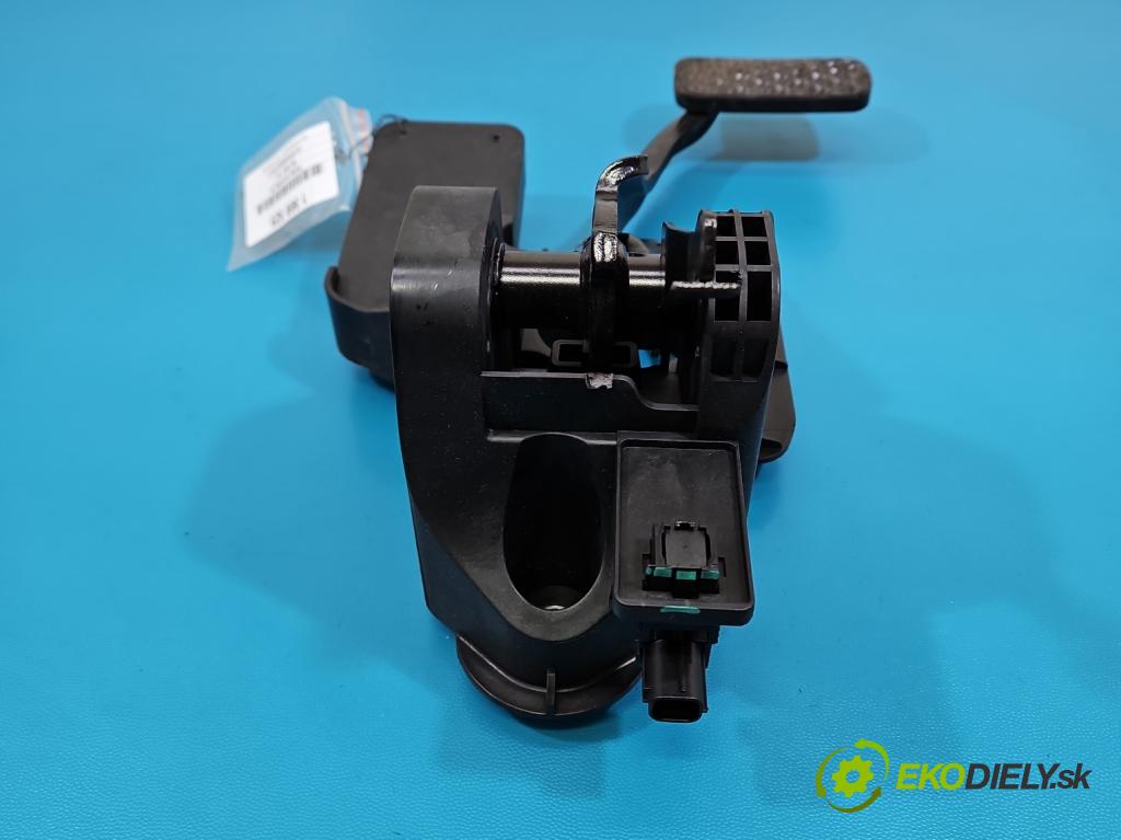 MG MG3  24- 1.5 16V 102 HP automatic 75 kW 1498 cm3 5- pedále ostatné 475383P