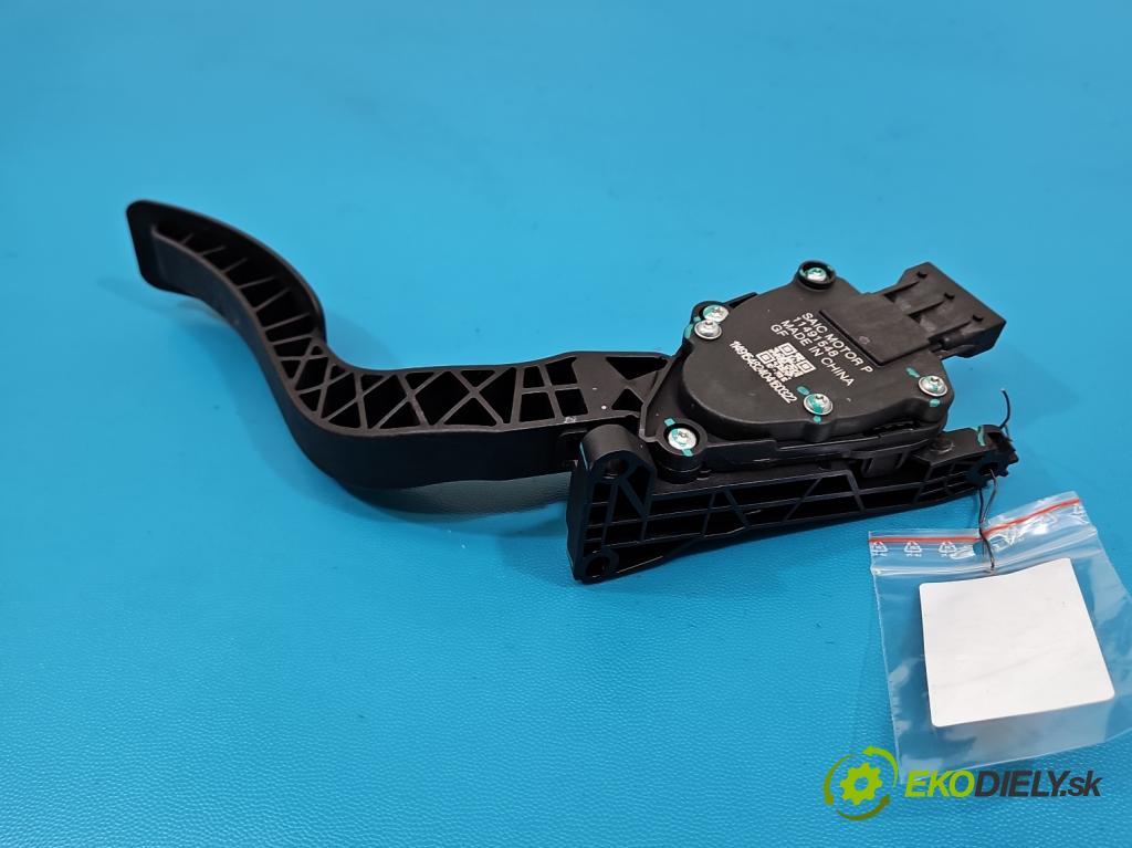 MG MG3  24- 1.5 16V 102 HP automatic 75 kW 1498 cm3 5- pedal plyn potenciometr: 11491548