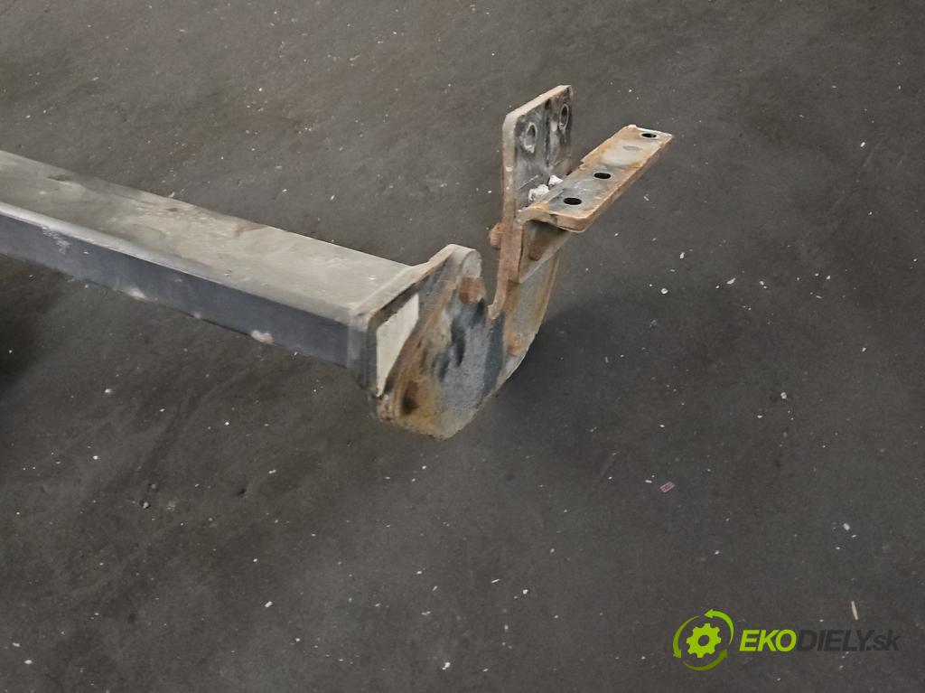 Nissan X-trail III T32 2013-2021 1.6 dci 131 HP automatic 96 kW 1598 cm3 5- Hák: vlečení:  (Ťažné zariadenie)