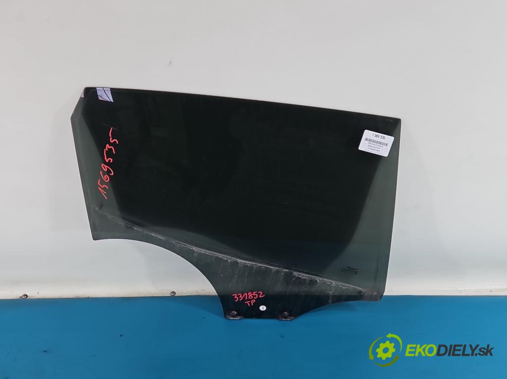 Renault Clio V 2019- 1.0 91KM automatic 67 kW 999 cm3 5- sklo dveře zadní pravé 