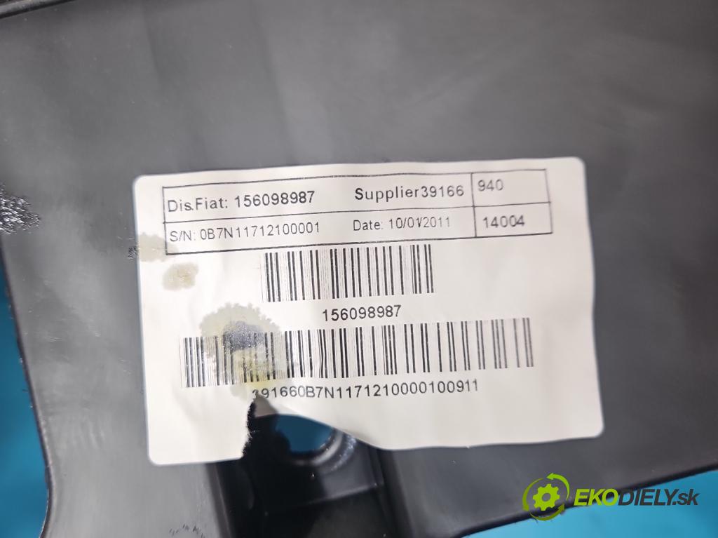 Alfa romeo Giulietta 1.6 jtd 105 HP manual 77 kW 1598 cm3 5- kokpit,pristrojová doska rozdeľovacia 156098987