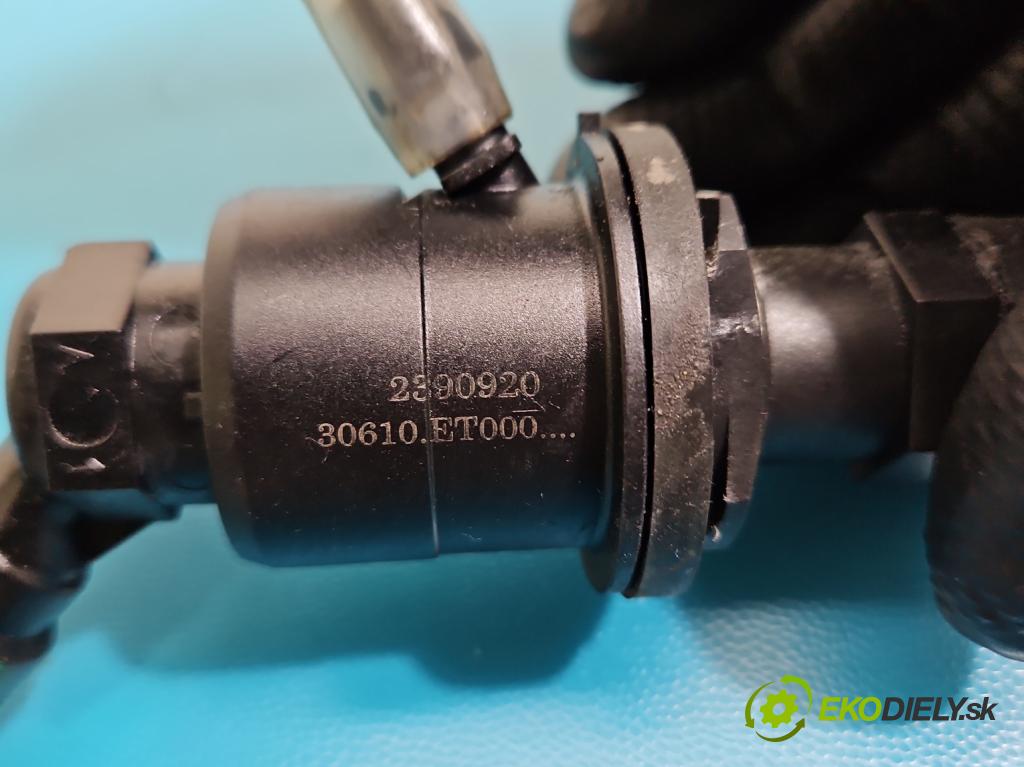 Nissan Qashqai I J10 2006-2013 2.0 dci 150 HP manual 110 kW 1995 cm3 5- pompa spojková 30610ET000