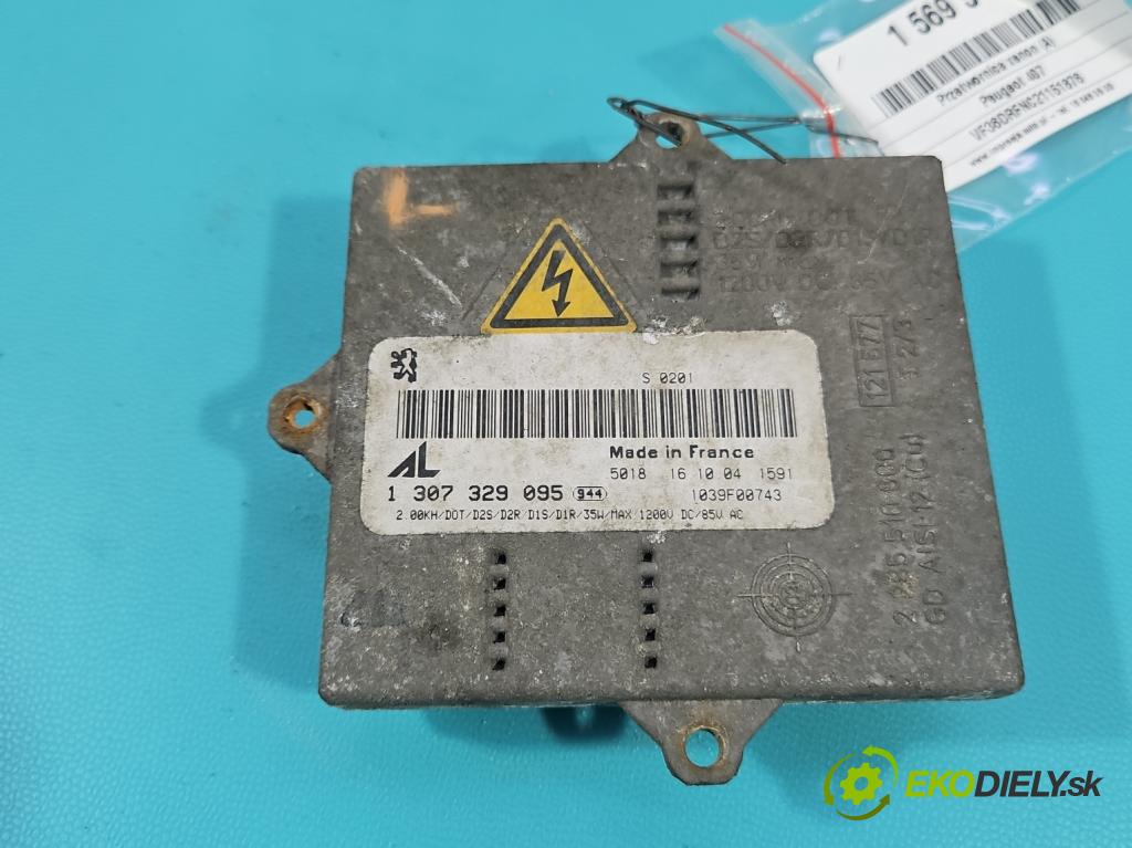Peugeot 407 2.0 16V 136 HP manual 100 kW 1997 cm3 4- střídač: xenon 1307329095 (Riadiaca jednotka xenónu)