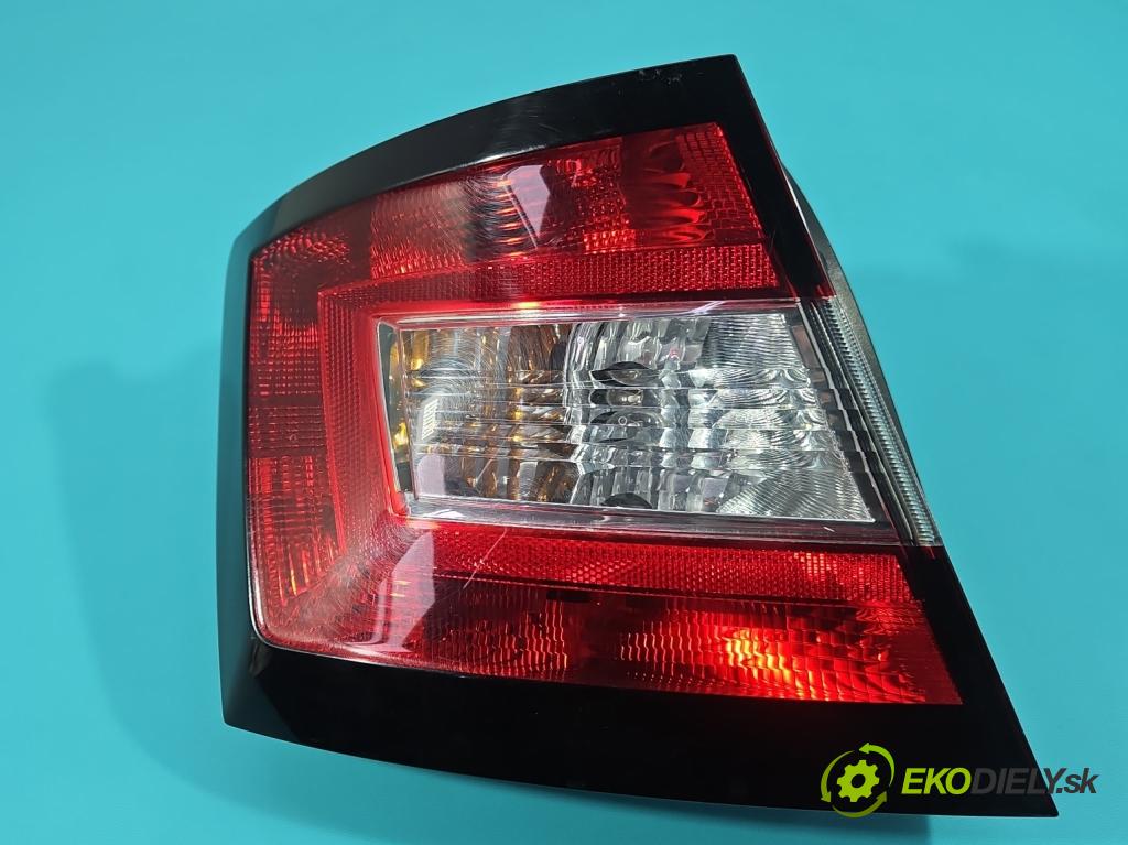 Skoda Fabia III 2014- 2021 1.0 MPI 60 HP manual 44 kW 999 cm3 5- svetlo / reflektor zadné ľavé 6V6945095 (Kľučka dverí ostatné)