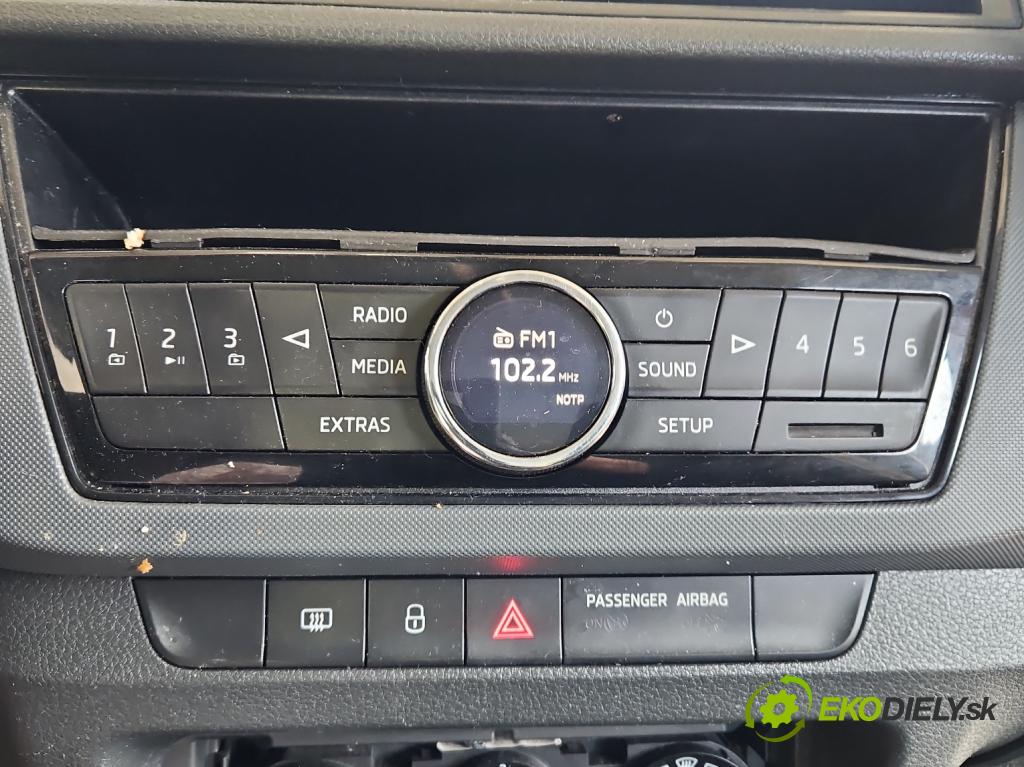 Skoda Fabia III 2014- 2021 1.0 MPI 60 HP manual 44 kW 999 cm3 5- Radio originál 6V0035872B