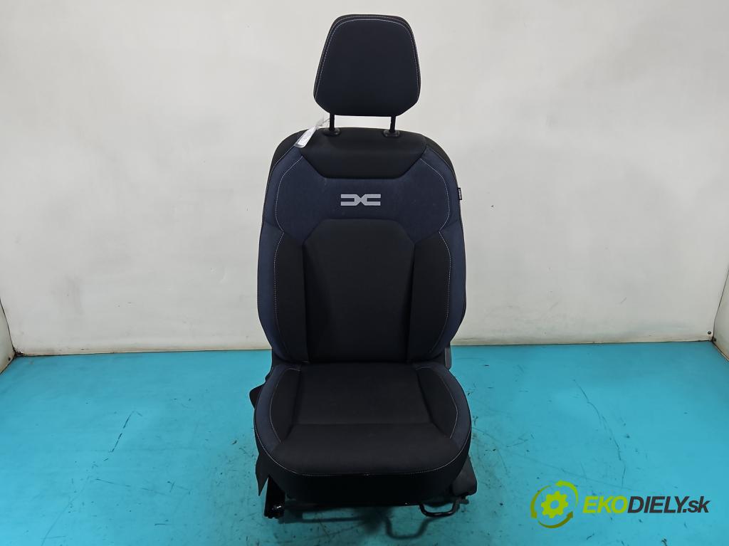 Dacia Duster III 24- 1.2 131 HP manual 96 kW 1199 cm3 5- Sedačka ľavý  (Sedadlo)