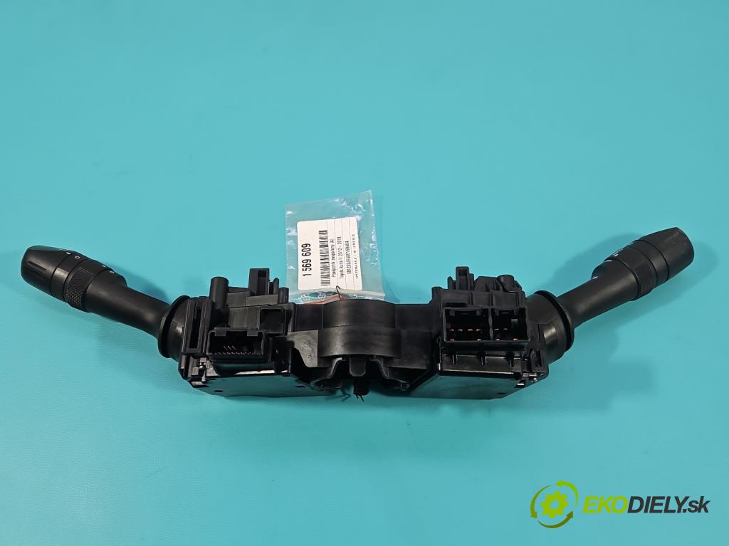 Toyota Auris II 2012-2018 1.8 16V 99 HP automatic 73 kW 1798 cm3 5- prepínač komplex: 17F852 (Prepínacie páčky pod volantom)