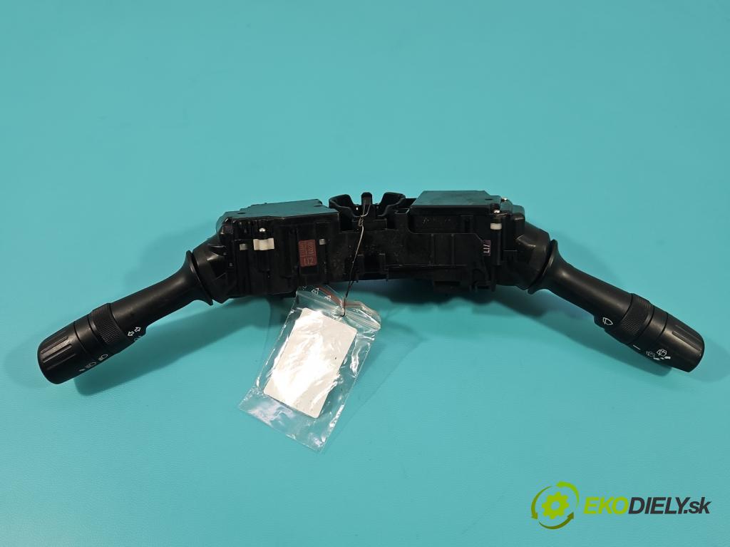 Toyota Auris II 2012-2018 1.8 16V 99 HP automatic 73 kW 1798 cm3 5- prepínač komplex: 17F852 (Prepínacie páčky pod volantom)