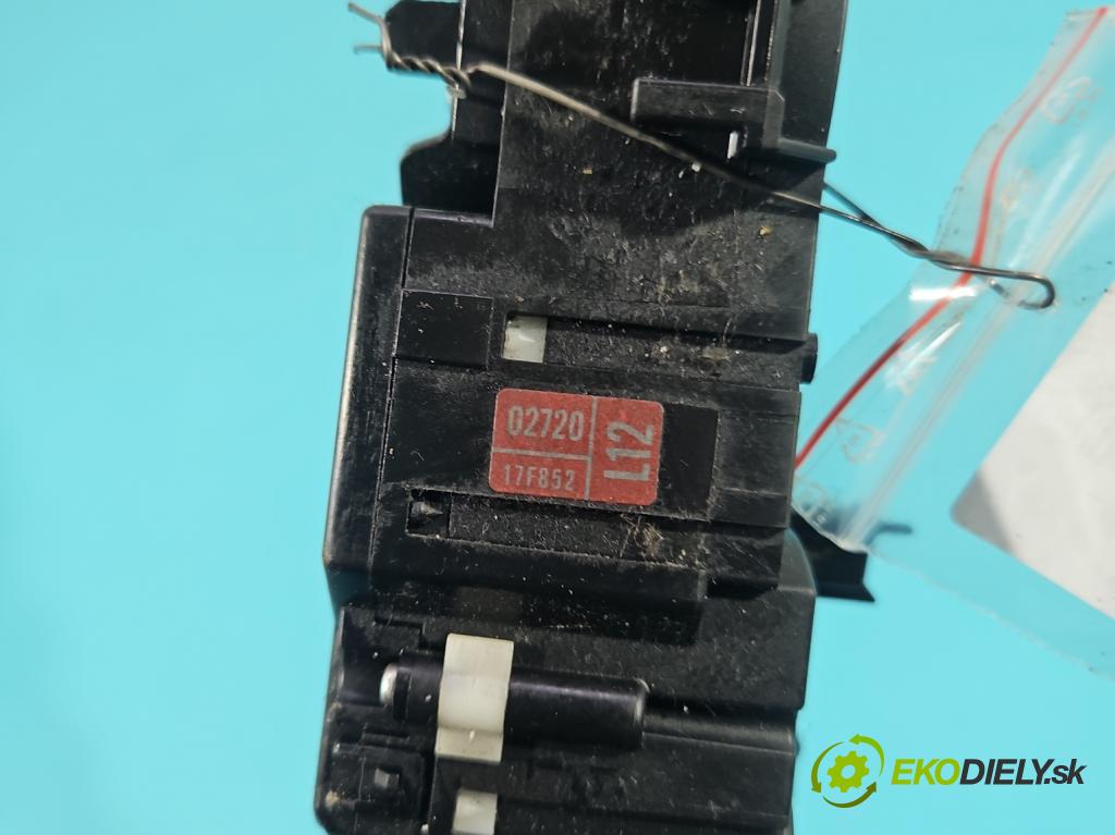 Toyota Auris II 2012-2018 1.8 16V 99 HP automatic 73 kW 1798 cm3 5- prepínač komplex: 17F852 (Prepínacie páčky pod volantom)