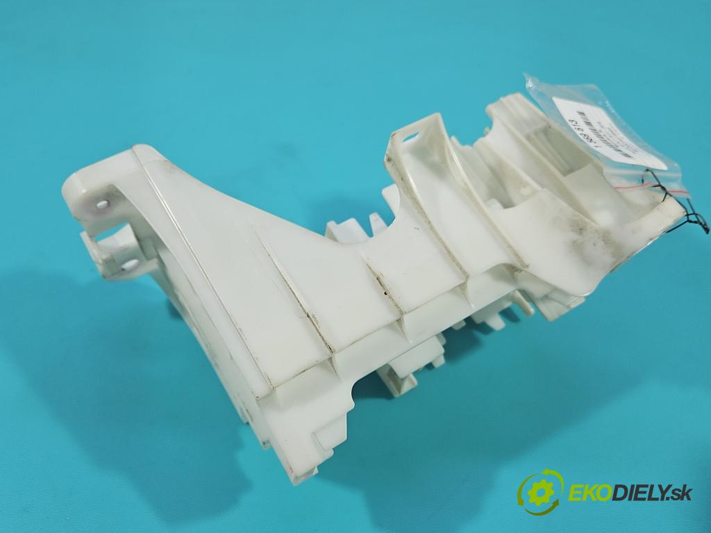 Toyota Auris II 2012-2018 1.8 16V 99 HP automatic 73 kW 1798 cm3 5- Upevnenie: 82877-02020