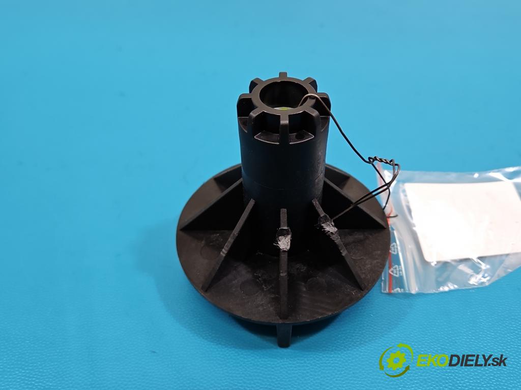 Dacia Duster III 24- 1.2 131 HP manual 96 kW 1199 cm3 5- Upevnenie: 206118-301135