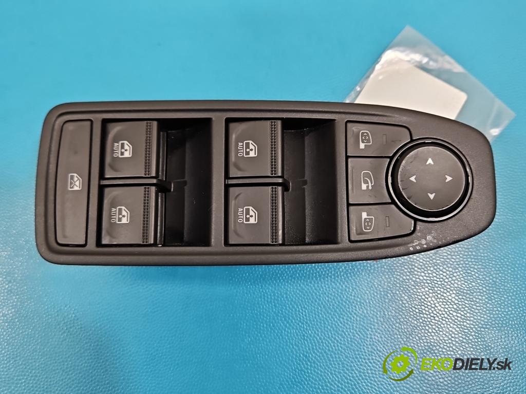 Dacia Duster III 24- 1.2 131 HP manual 96 kW 1199 cm3 5- prepínač okien spätných zrkadiel P254105443R