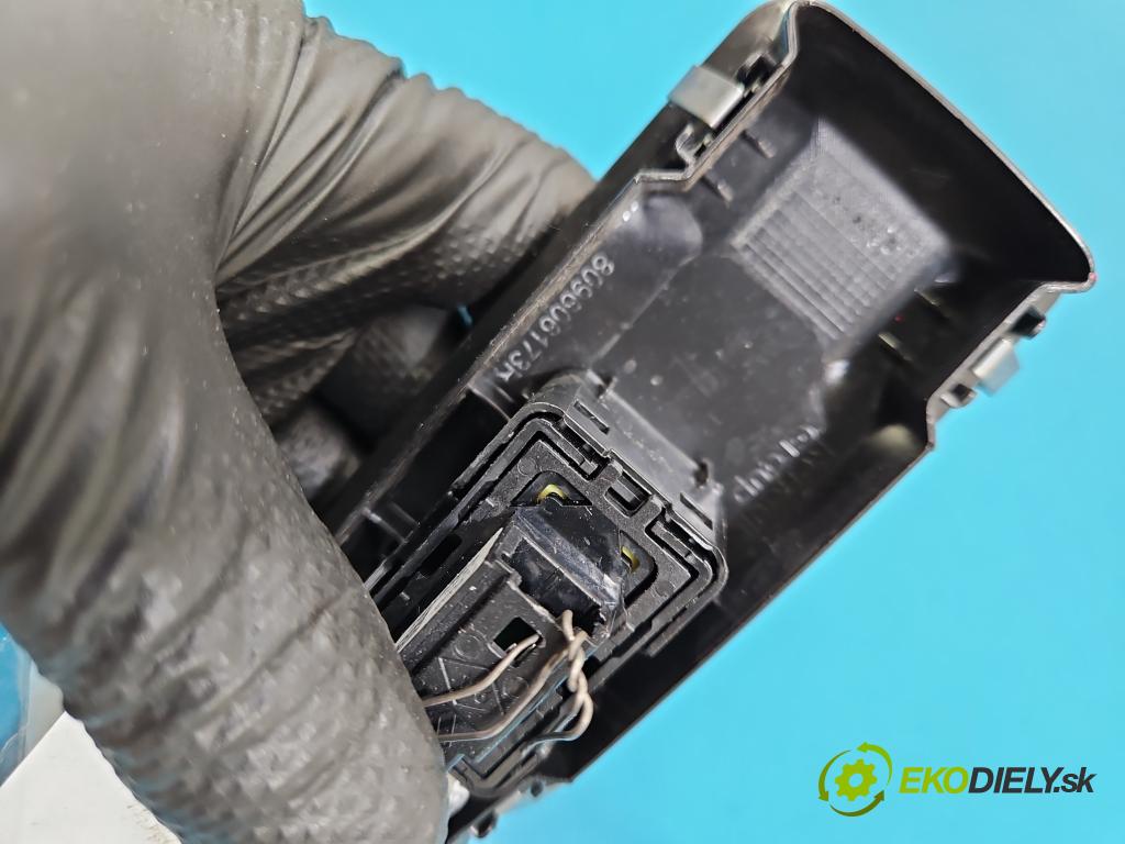 Dacia Duster III 24- 1.2 131 HP manual 96 kW 1199 cm3 5- prepínač okien spätných zrkadiel P254218388R