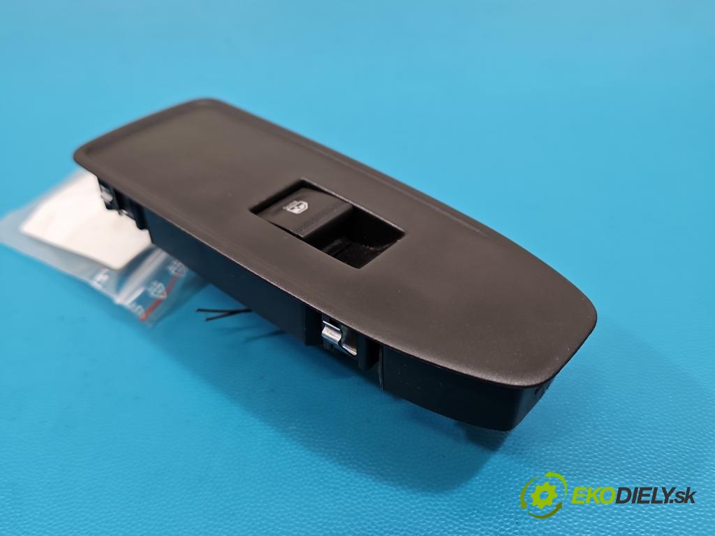 Dacia Duster III 24- 1.2 131 HP manual 96 kW 1199 cm3 5- prepínač okien spätných zrkadiel P254218388R