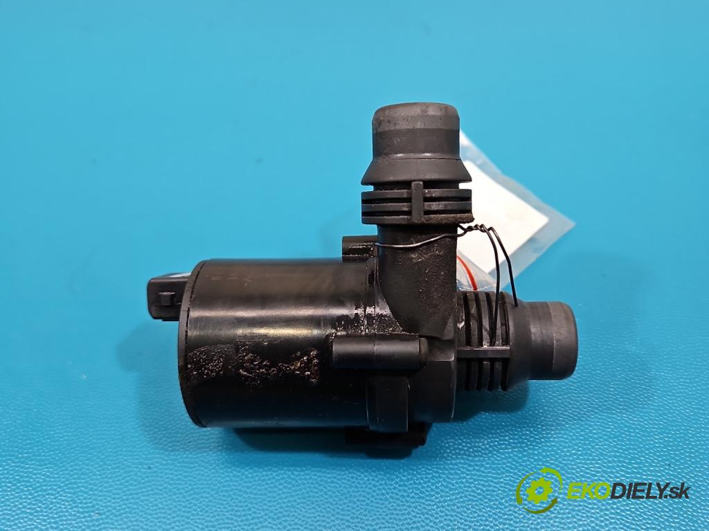 Bmw X5 E70 2006-2013 3.0d 245KM automatic 180 kW 2993 cm3 5- pompa obehu voda: 702078340