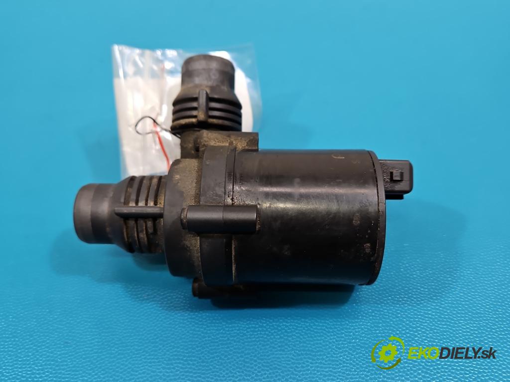 Bmw X5 E70 2006-2013 3.0d 245KM automatic 180 kW 2993 cm3 5- pompa obehu voda: 702078340