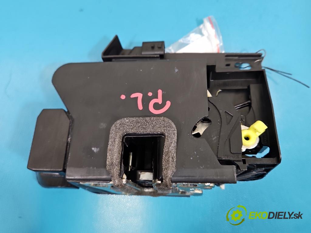 Dacia Duster III 24- 1.2 131 HP manual 96 kW 1199 cm3 5- zámok predné ľavý 805036321R