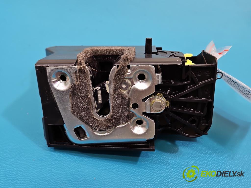 Dacia Duster III 24- 1.2 131 HP manual 96 kW 1199 cm3 5- zámok zadné ľavý 825031922R