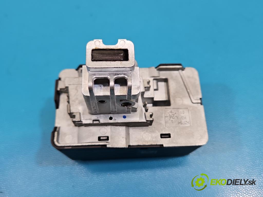 Dacia Duster III 24- 1.2 131 HP manual 96 kW 1199 cm3 5- Blokáda: řízení: 487006484R (Riadenie ostatné)