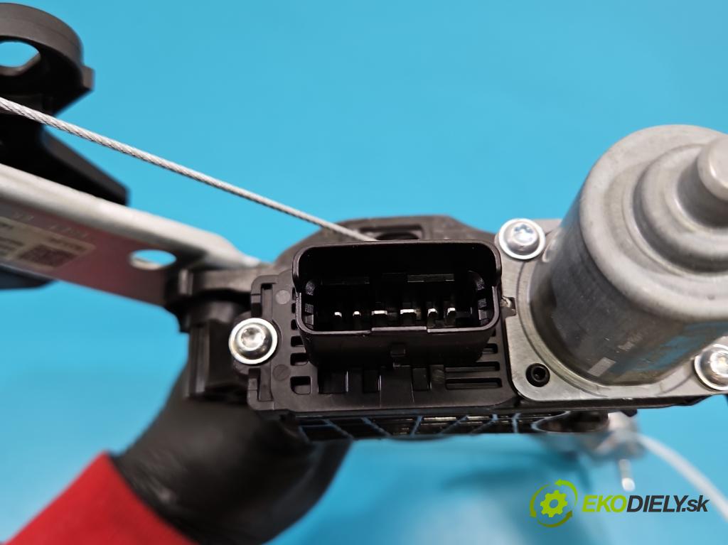 Dacia Duster III 24- 1.2 131 HP manual 96 kW 1199 cm3 5- mechanizmus okna zadné pravý 827209077R