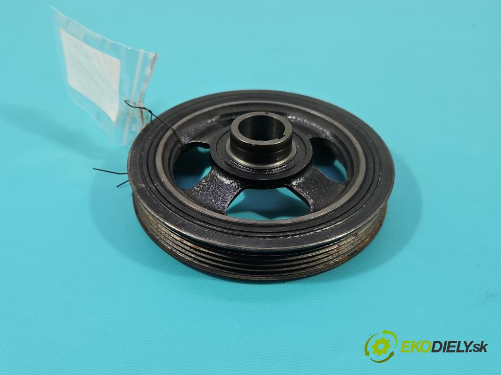 Hyundai i20 II 2014 -2020 1.2 16V 84KM manual 62 kW 1248 cm3 5- koleso pás: hriadele kľukovej 