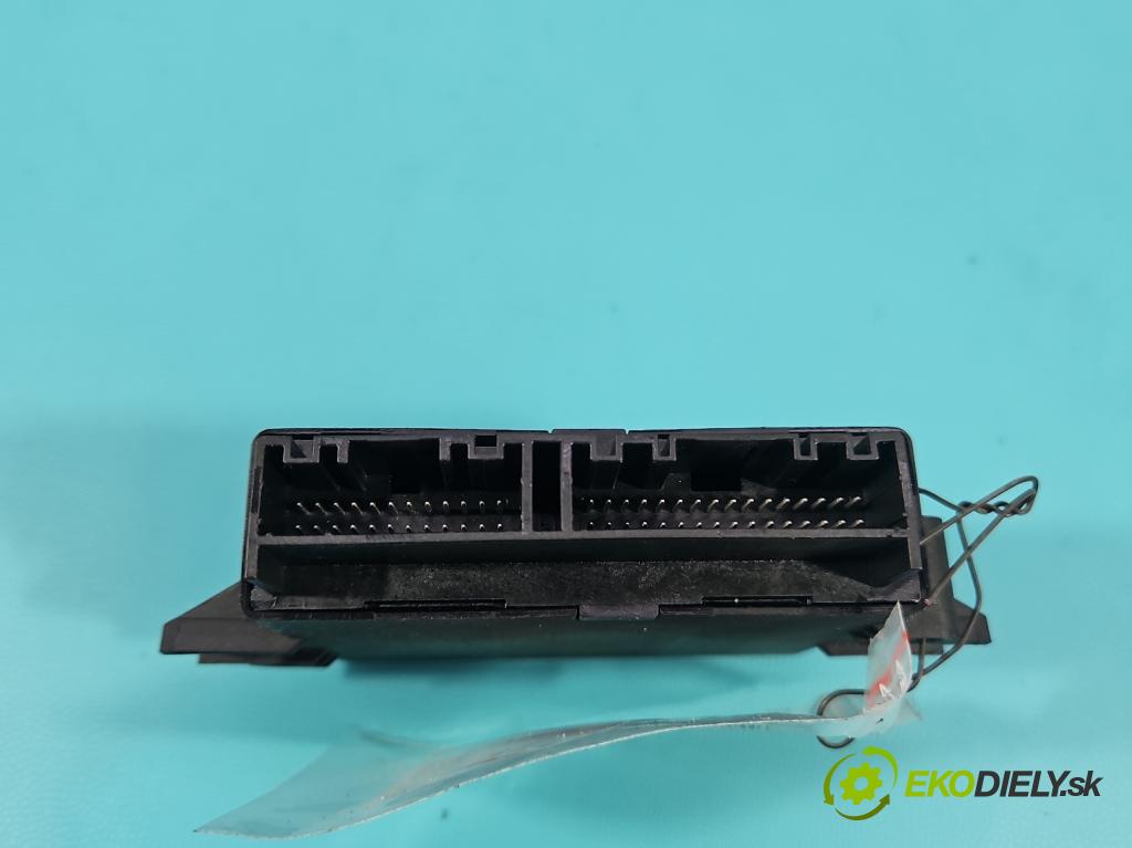 Dacia Duster III 24- 1.2 131 HP manual 96 kW 1199 cm3 5- riadiaca jednotka parkovaní: 284L05370R