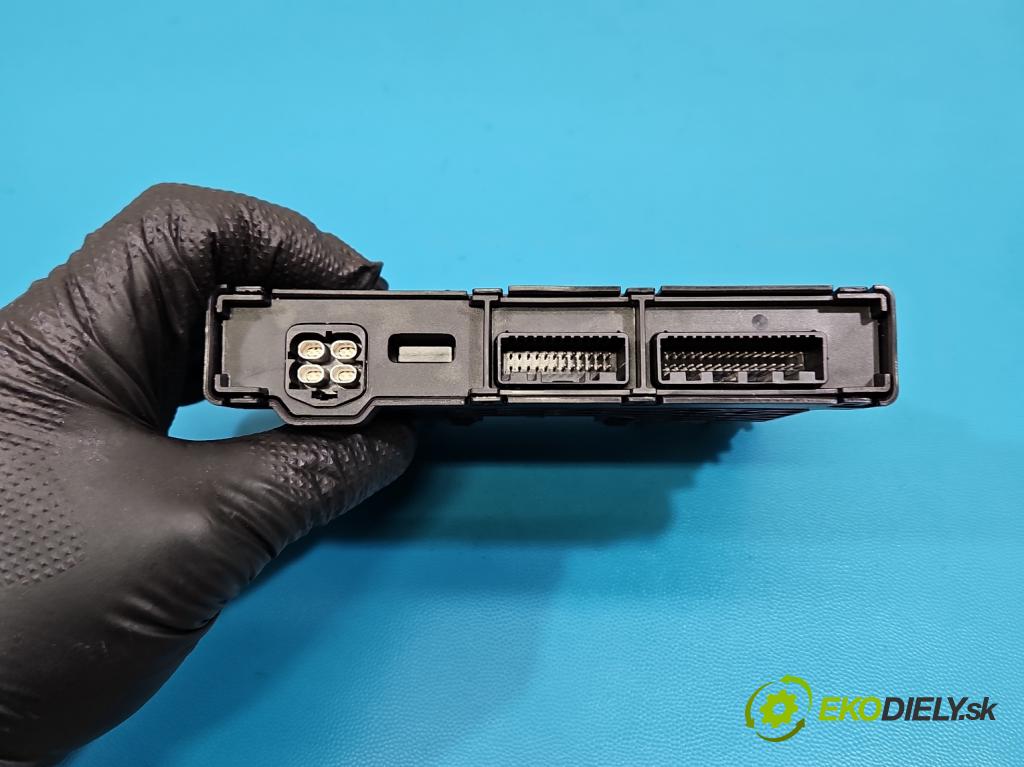 Dacia Duster III 24- 1.2 131 hp manual 96 kW 1199 cm3 5- řídící jednotka 284Z17873R