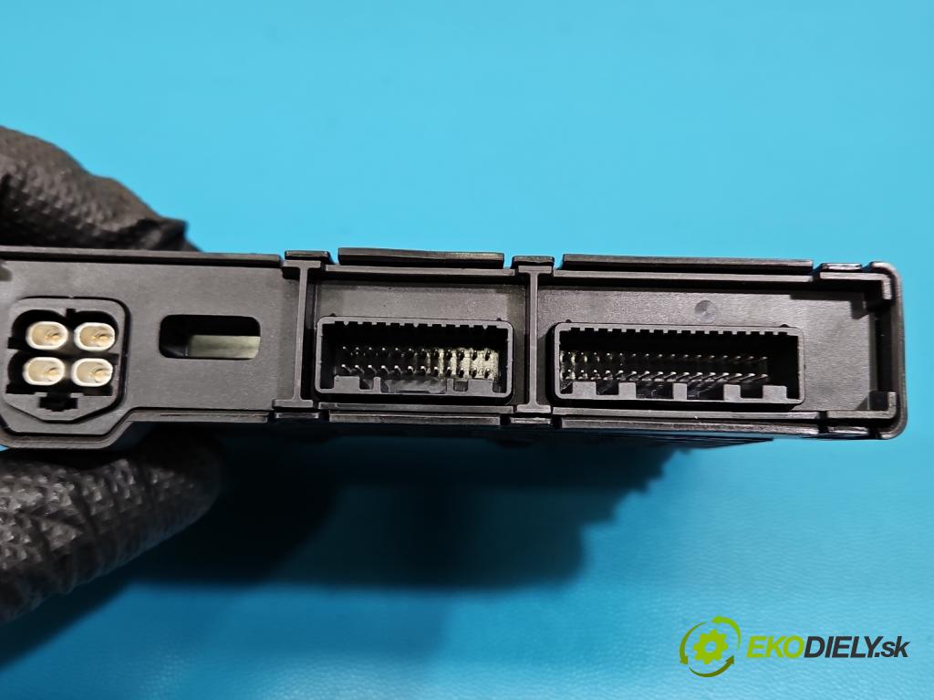 Dacia Duster III 24- 1.2 131 hp manual 96 kW 1199 cm3 5- řídící jednotka 284Z17873R