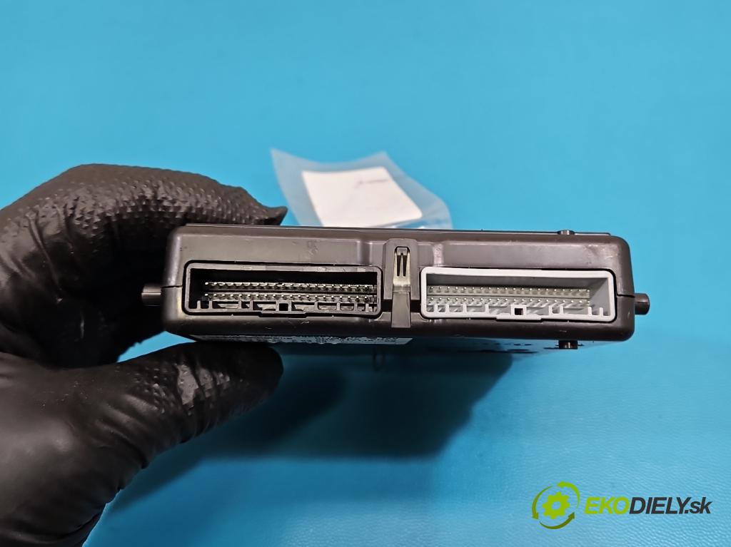 Dacia Duster III 24- 1.2 131 HP manual 96 kW 1199 cm3 5- riadiaca jednotka ostatné 285251887R