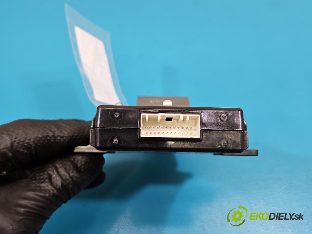 Dacia Duster III 24- 1.2 131 hp manual 96 kW 1199 cm3 5- řídící jednotka 416519974R