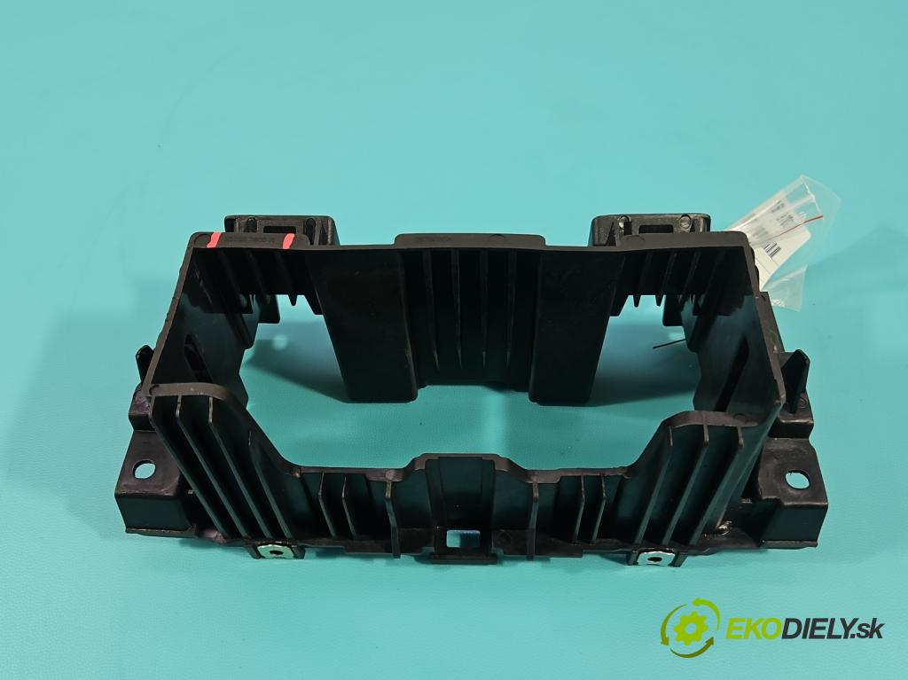 Dacia Duster III 24- 1.2 131 HP manual 96 kW 1199 cm3 5- Upevnenie: 280387800R