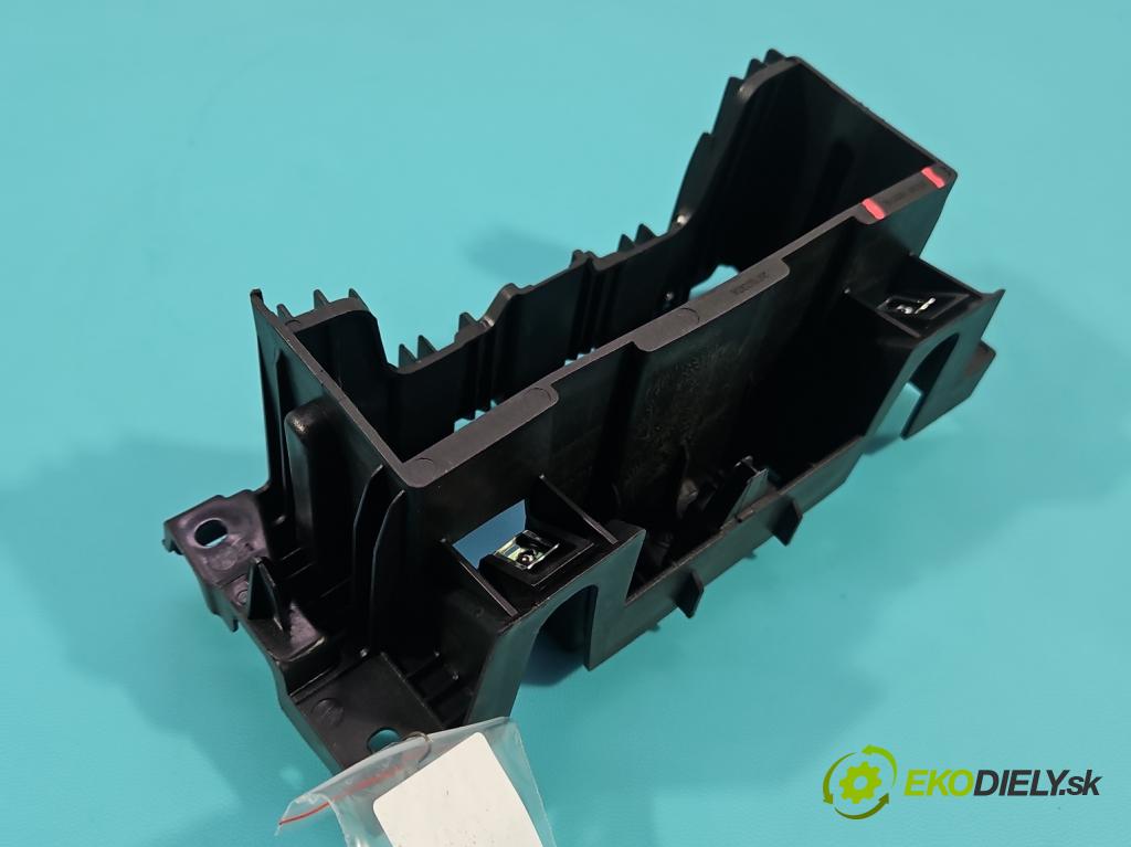 Dacia Duster III 24- 1.2 131 HP manual 96 kW 1199 cm3 5- Upevnenie: 280387800R