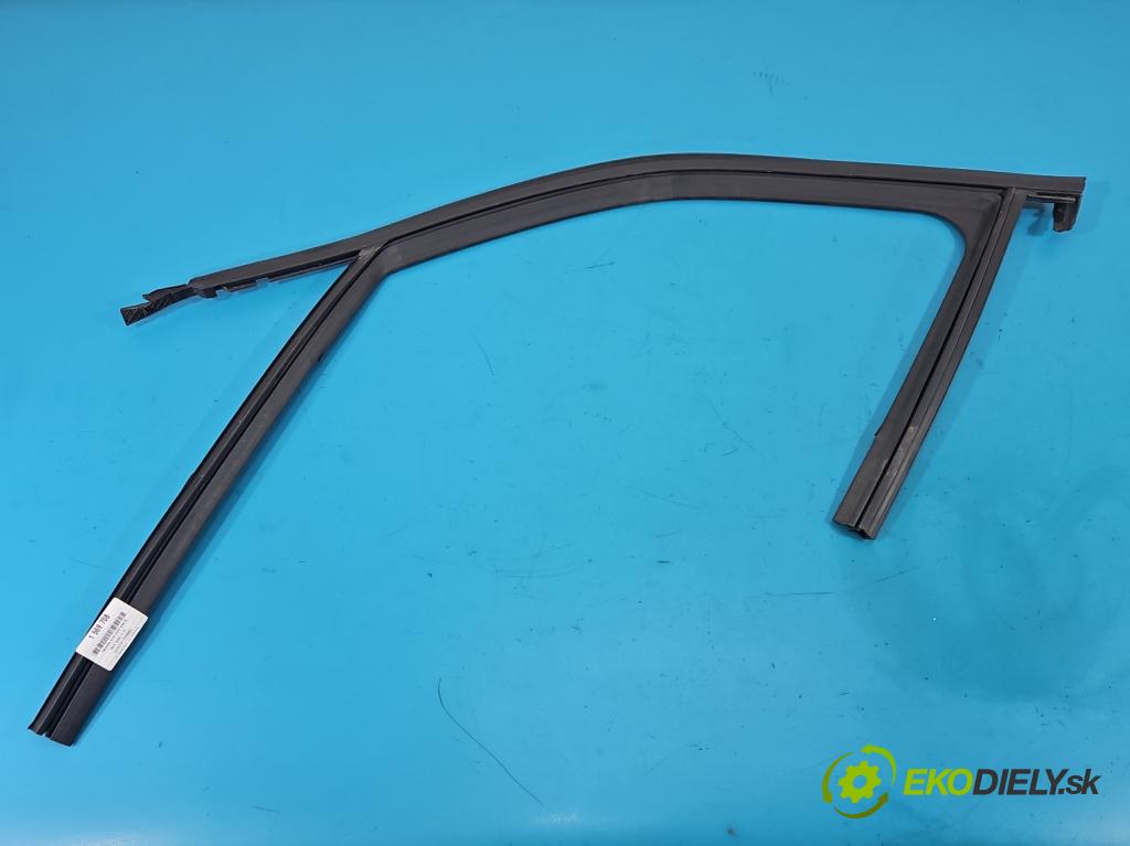 Dacia Duster III 24- 1.2 131 HP manual 96 kW 1199 cm3 5- Těsnění: dvere predné ľavé 