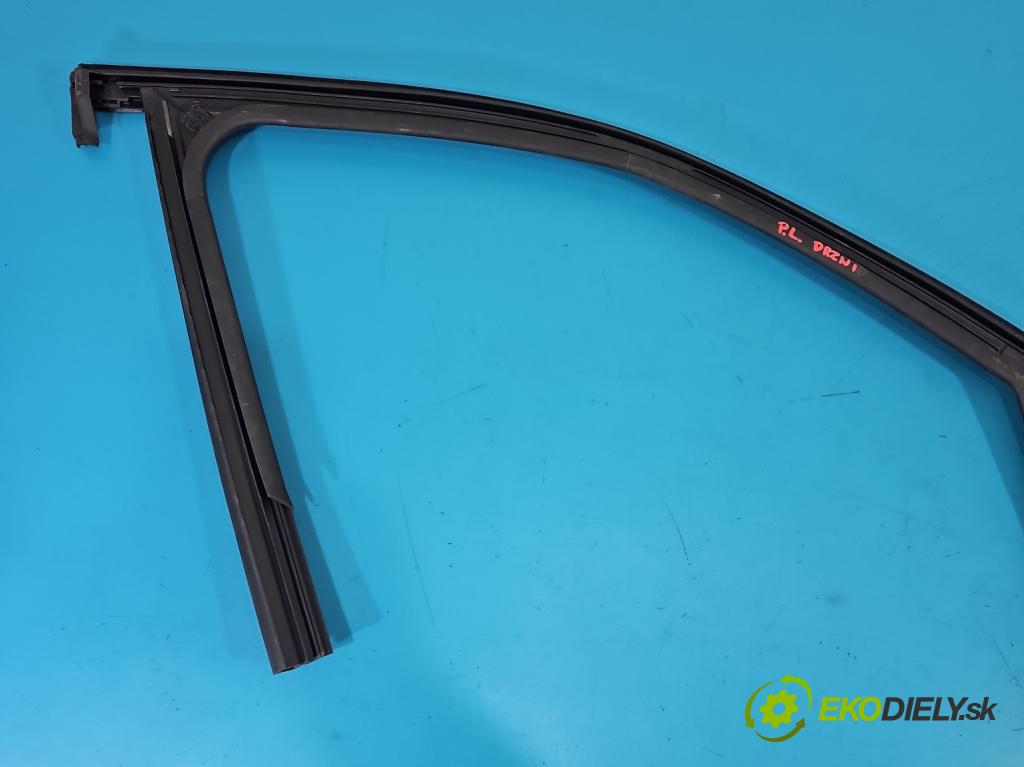 Dacia Duster III 24- 1.2 131 hp manual 96 kW 1199 cm3 5- Těsnění: dveře přední levé